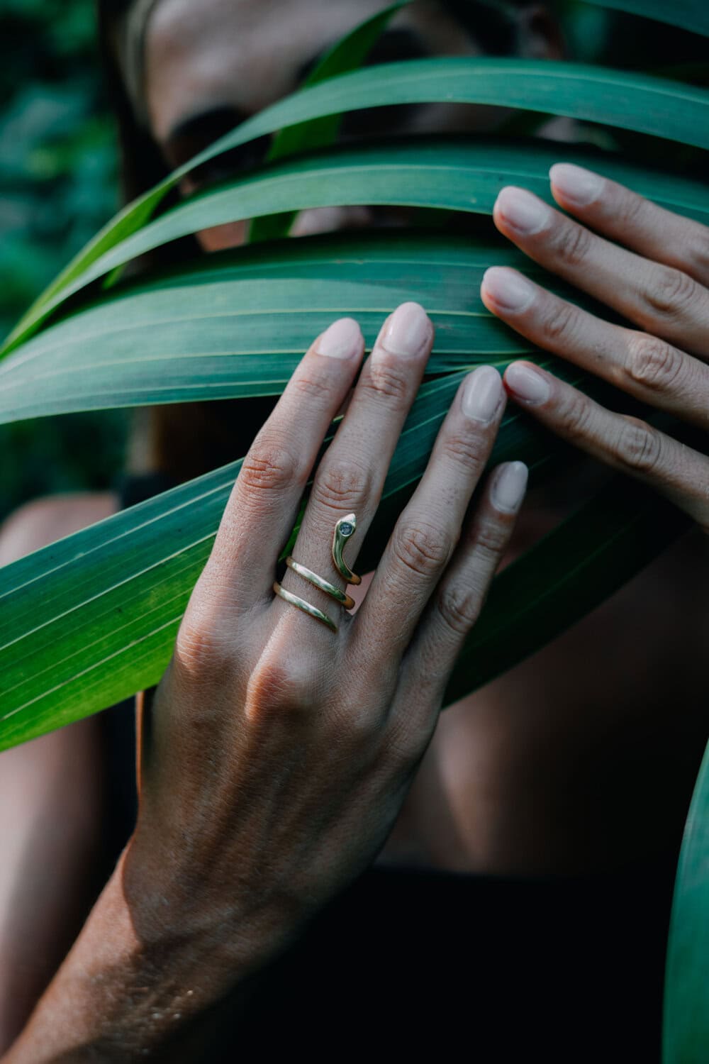 Snake ring - Spinel